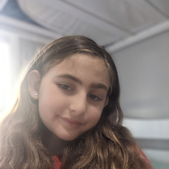 Meet your Posher, Miriam - Picture 2 of 15